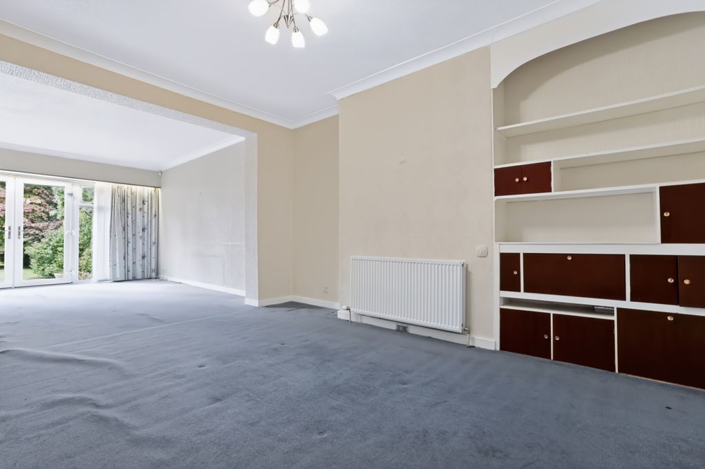 Property photo 2 of 45