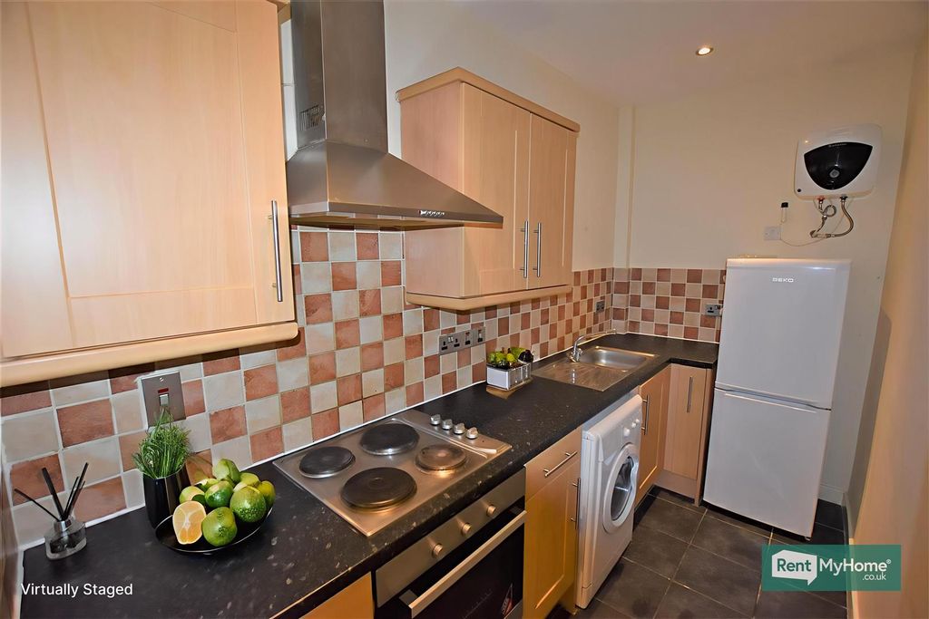 Property photo 3 of 5 Kitchen