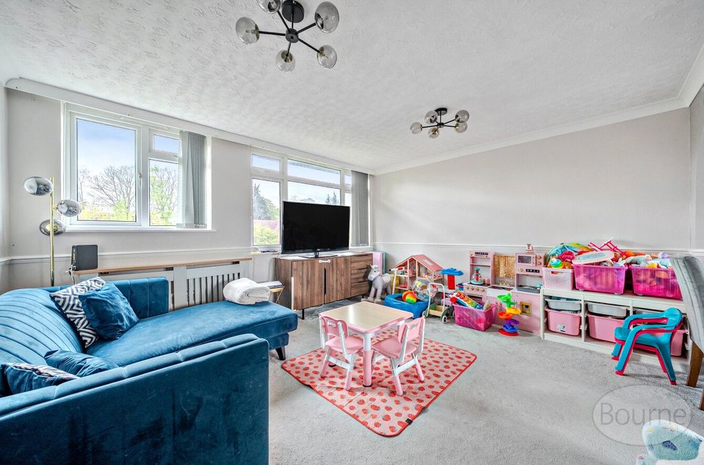 Property photo 3 of 22 Picture 3