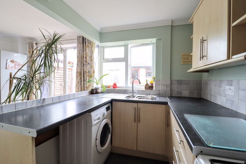 Property photo 3 of 15 Kitchen/Diner