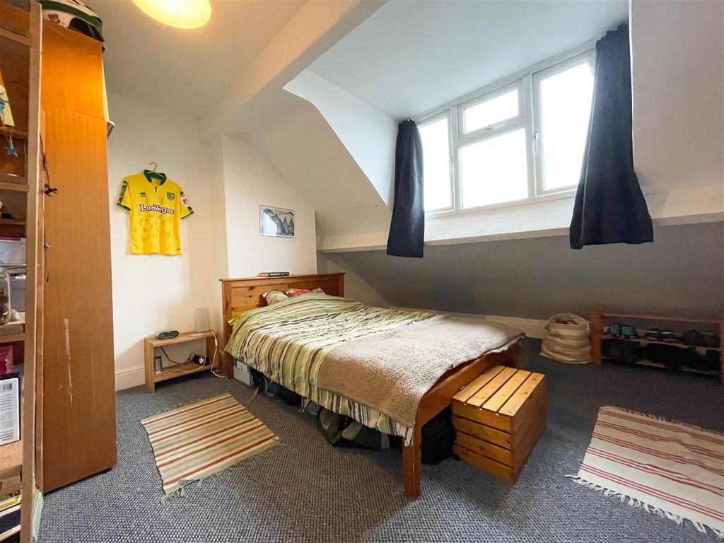 Property photo 1 of 9 2-6.Jpg