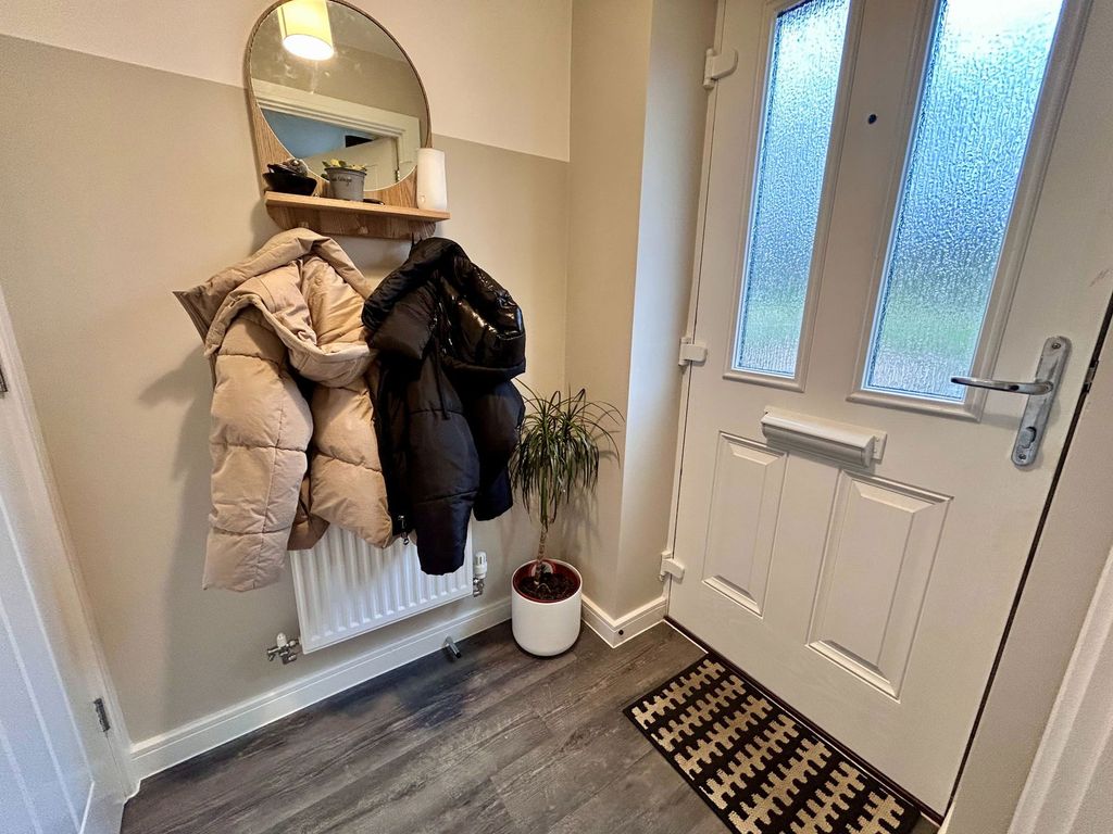 Property photo 2 of 23