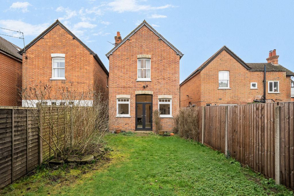 Additional image 16 of 3 bed detached house for saleOakdale Road, Weybridge KT13