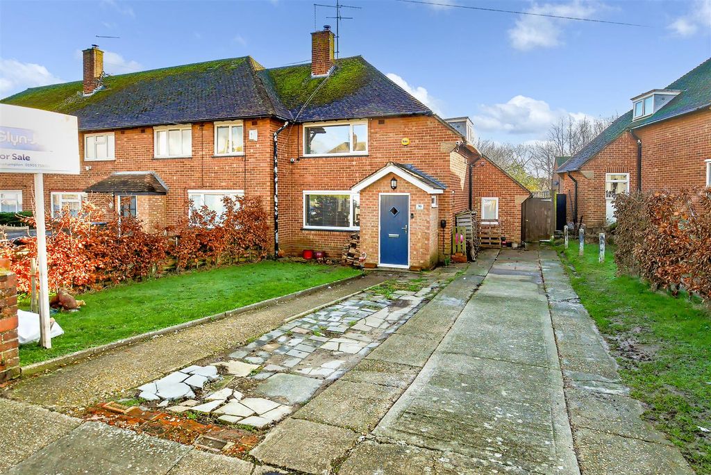 Property photo 1 of 14 30 Belloc New.Jpg