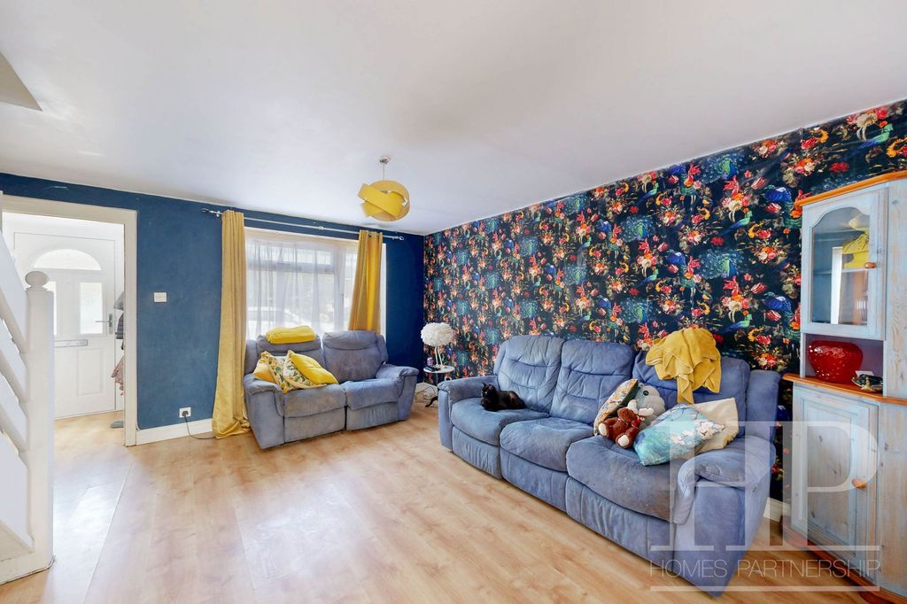 Property photo 3 of 17