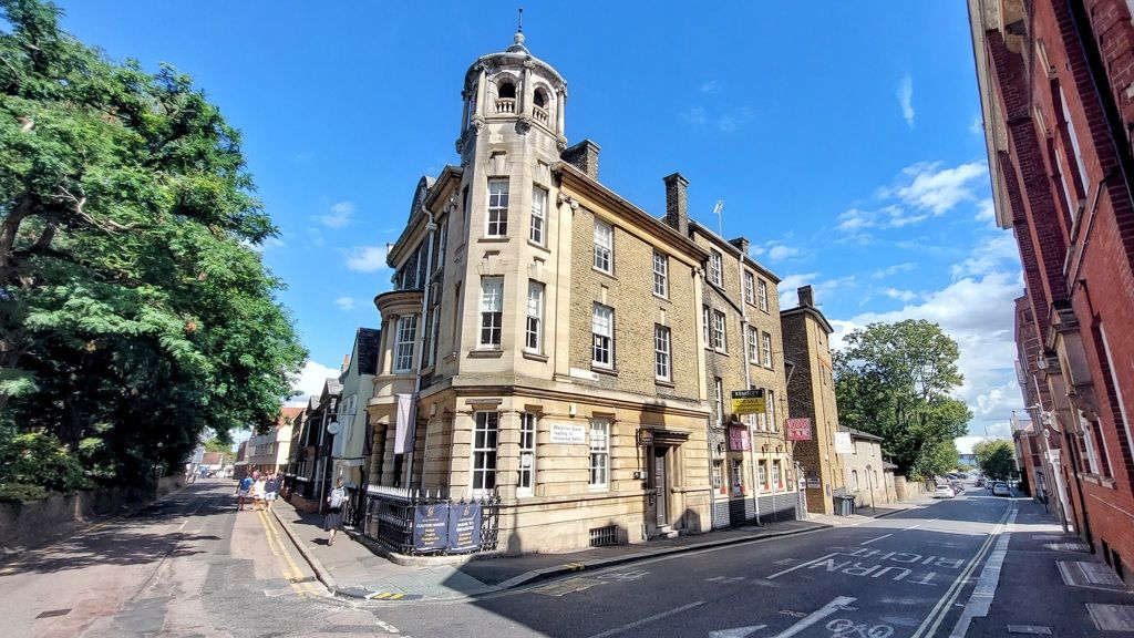 Property photo 1 of 7 Photo 12