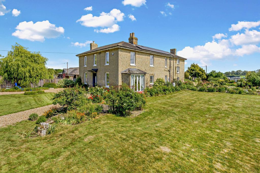 Property photo 2 of 17 Picture No. 02