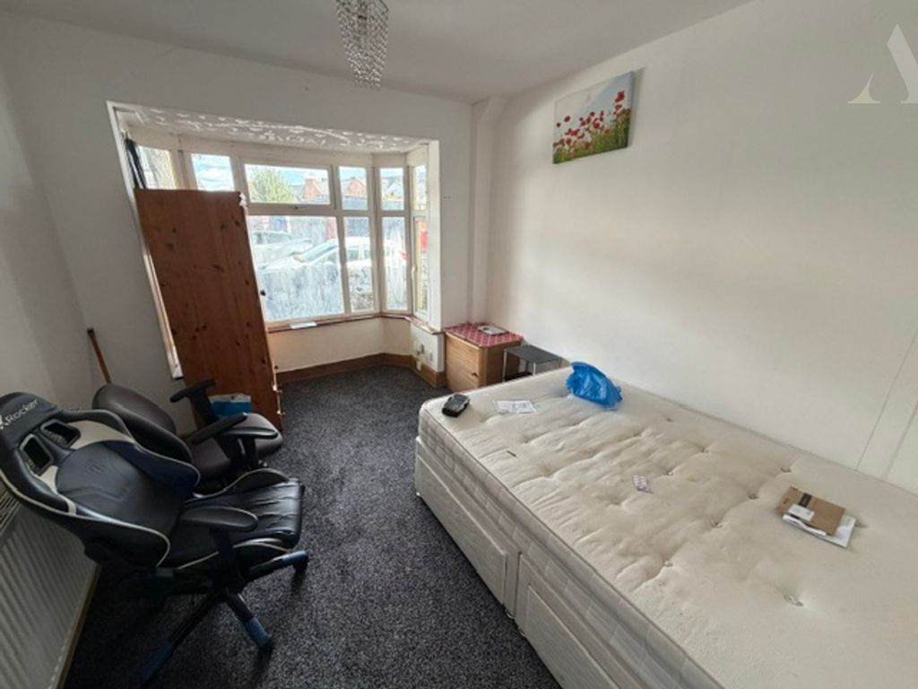 Property photo 2 of 11 10 Sandbourne Road Front Reception Room.Jpeg