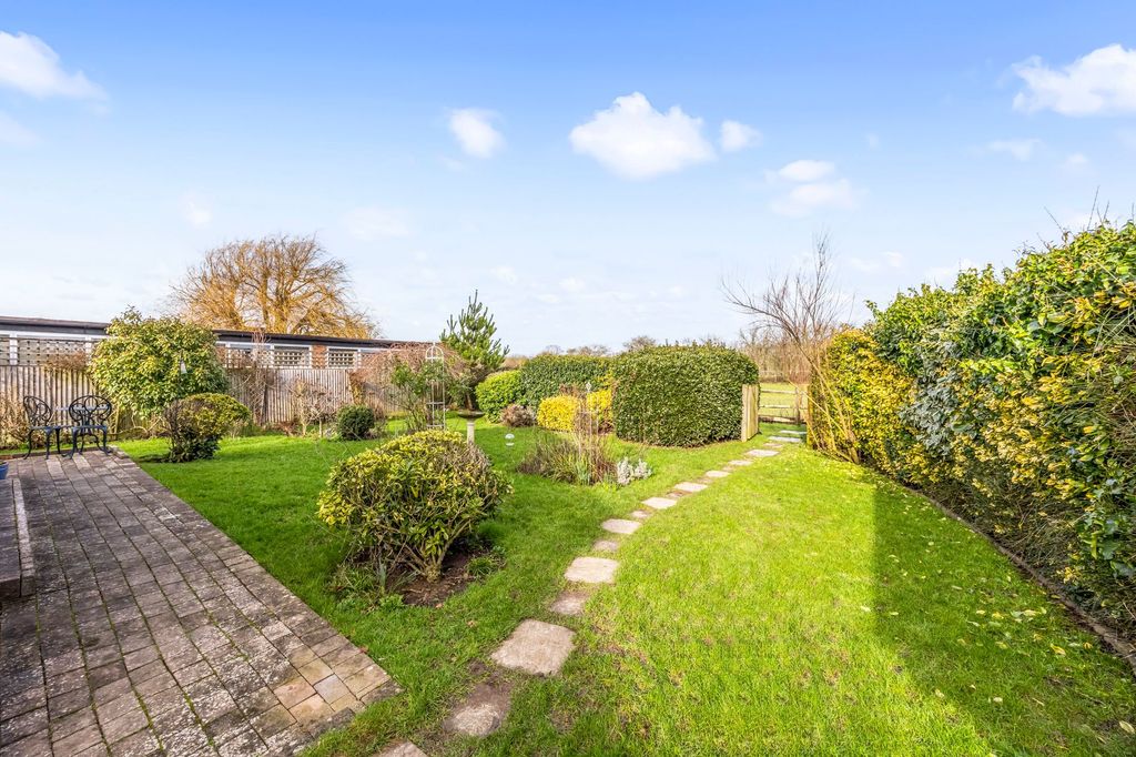 Property photo 3 of 23