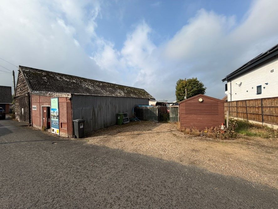 Property photo 1 of 6