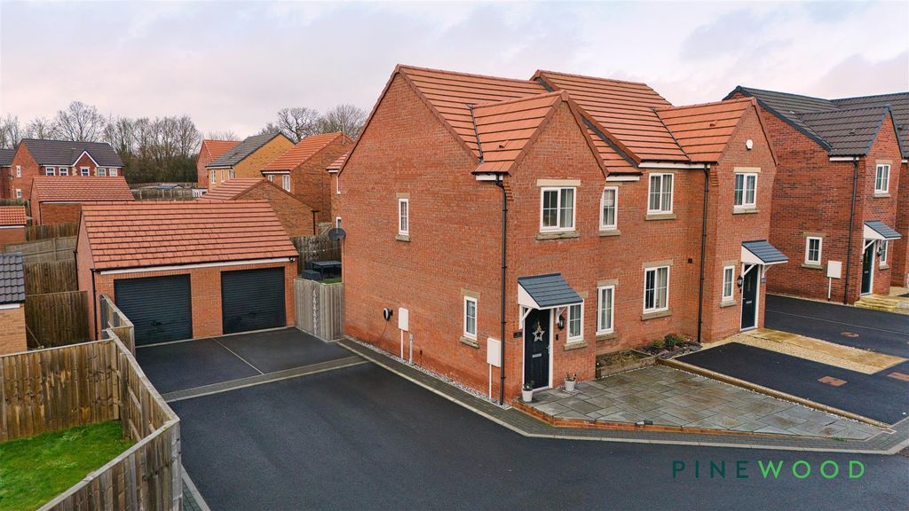 Property photo 2 of 31 Front