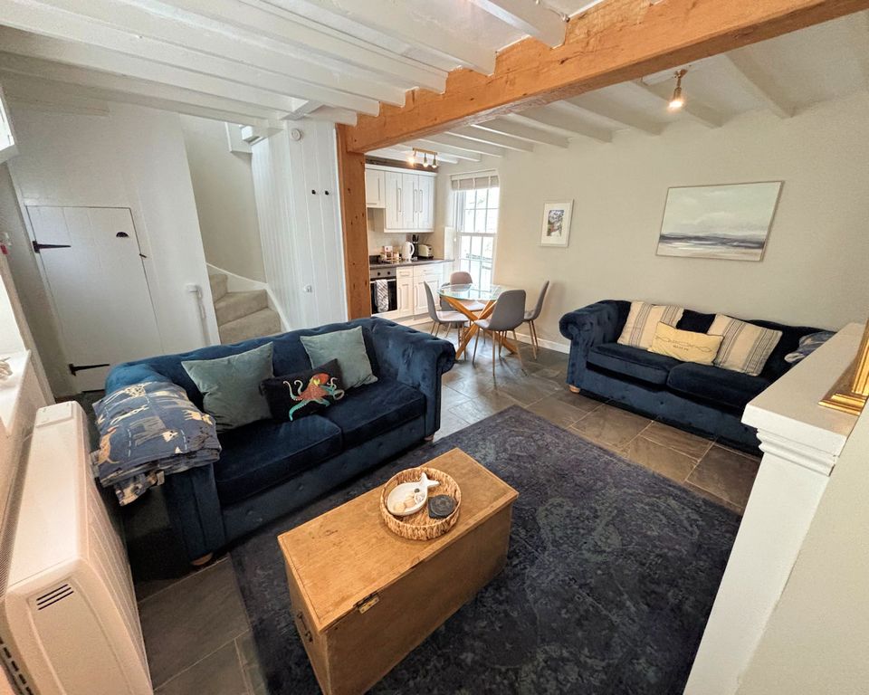 Property photo 3 of 23