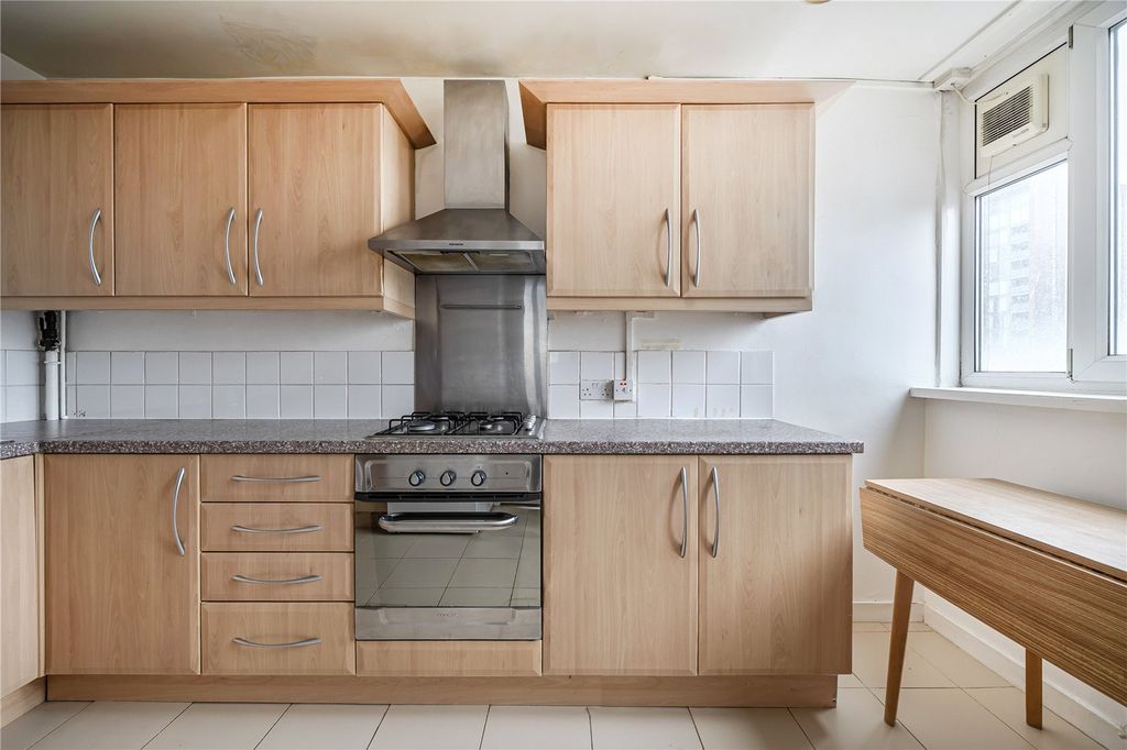 Property photo 3 of 9 Picture No. 19