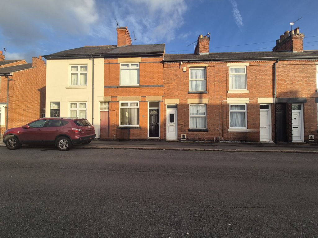 Property photo 1 of 8 Front