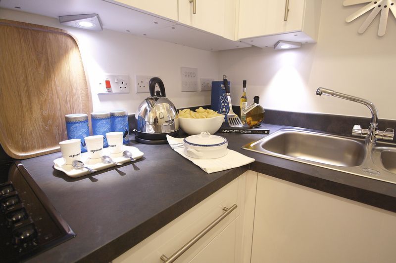 Property photo 3 of 9 Photo 6