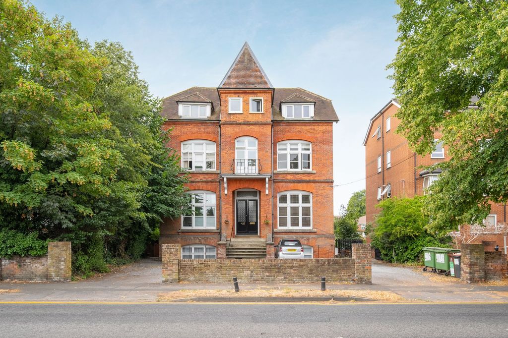 Property photo 1 of 6