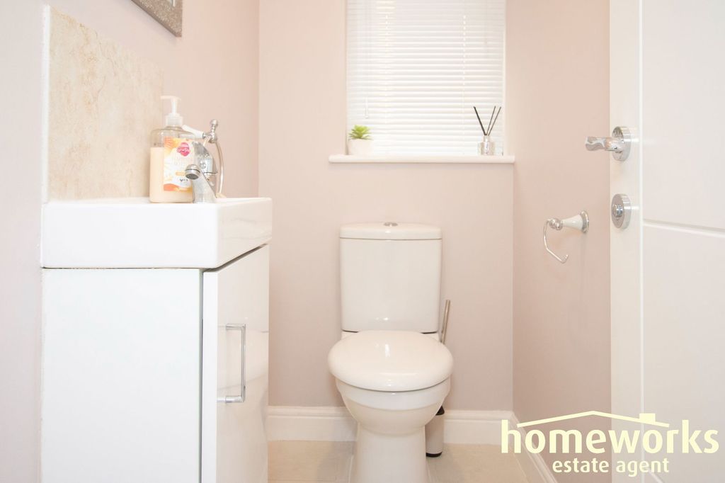 Additional image 13 of 4 bed detached house for saleGreenfields Road, Dereham NR20