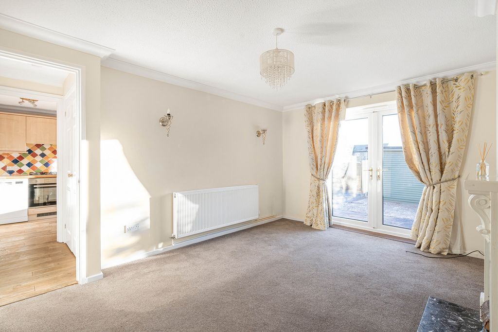 Property photo 2 of 19