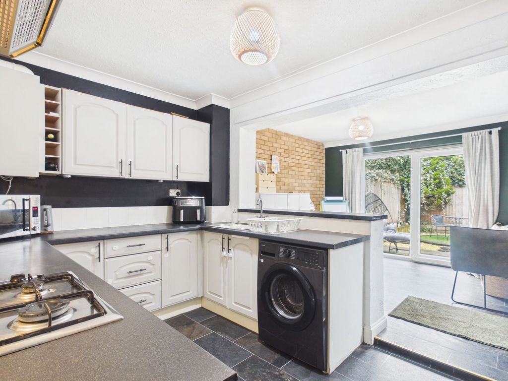 Property photo 3 of 23