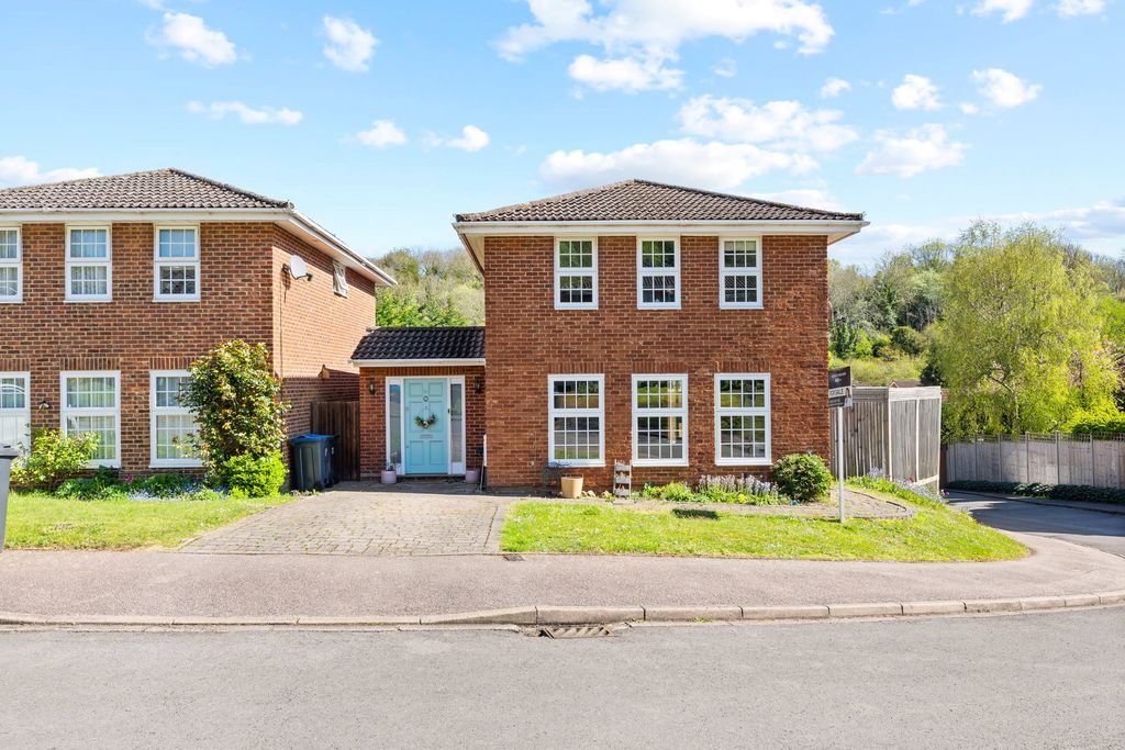 Property photo 1 of 19