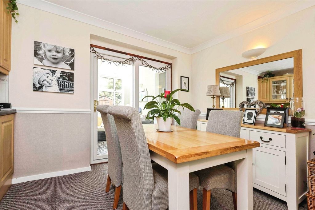 Property photo 3 of 18 Picture No. 14