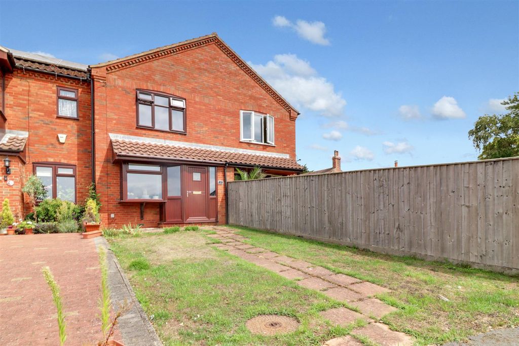 Property photo 1 of 15 Outside