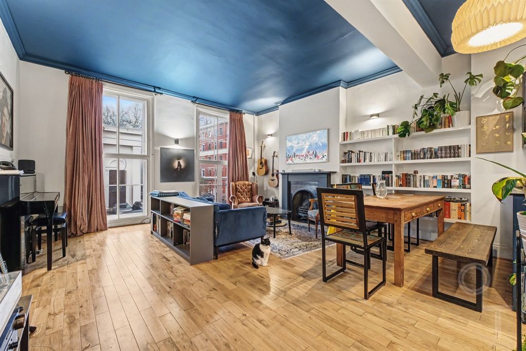 Property photo 1 of 16 Reception(Main)