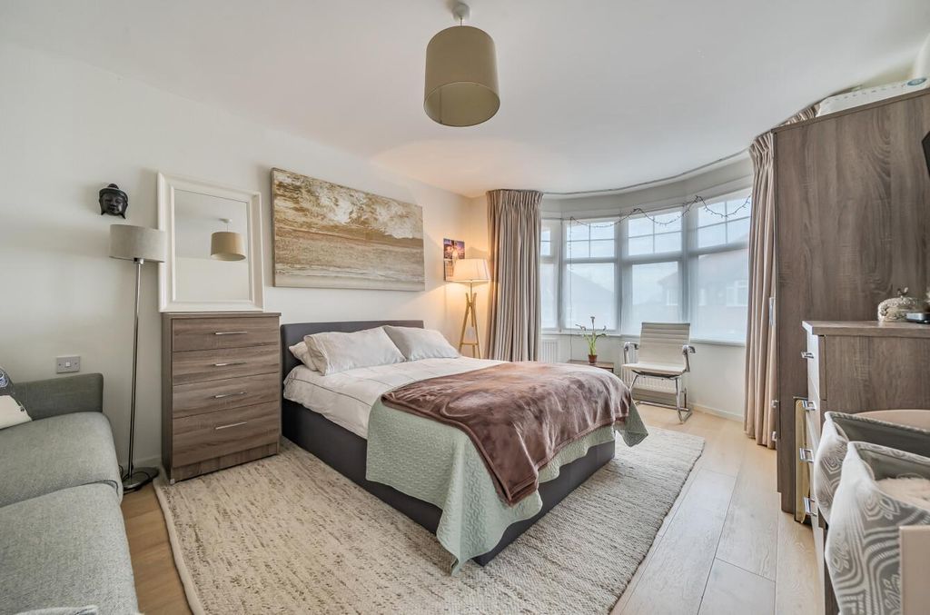 Property photo 1 of 25 1376266-1-690B6Dbd65356.Jpg