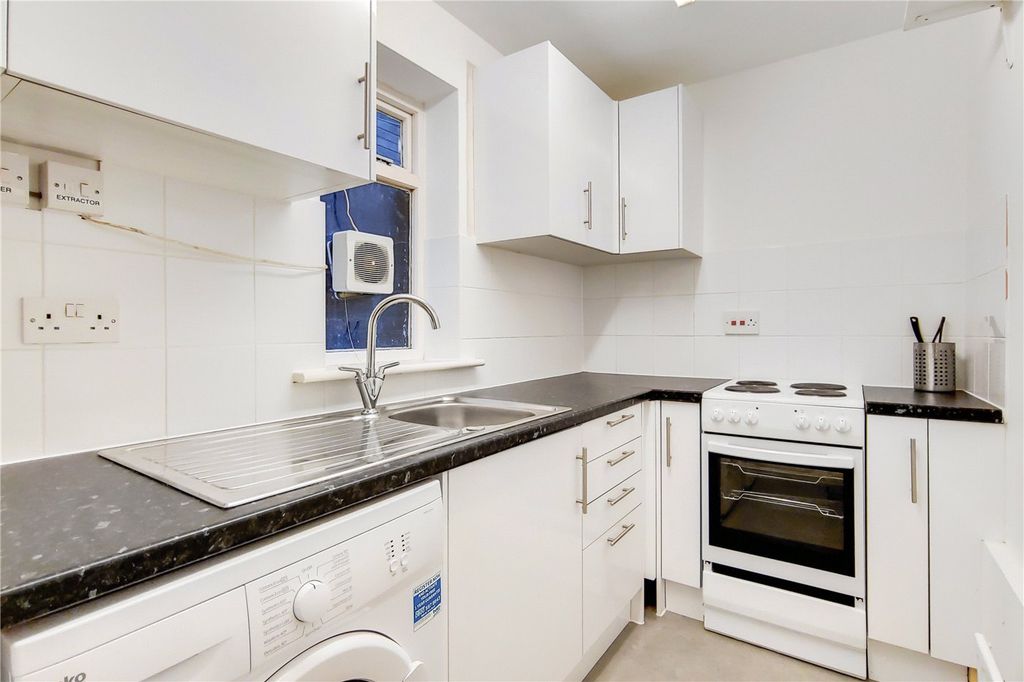 Property photo 2 of 11 Picture No. 06