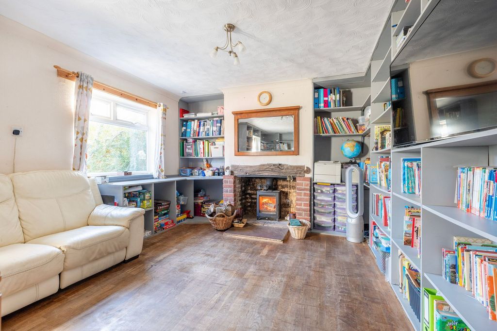Property photo 2 of 24
