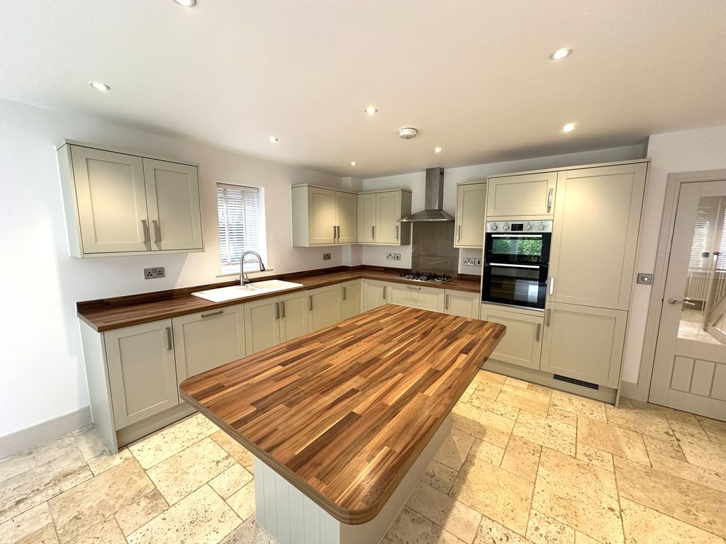 Property photo 2 of 19 Img_5864