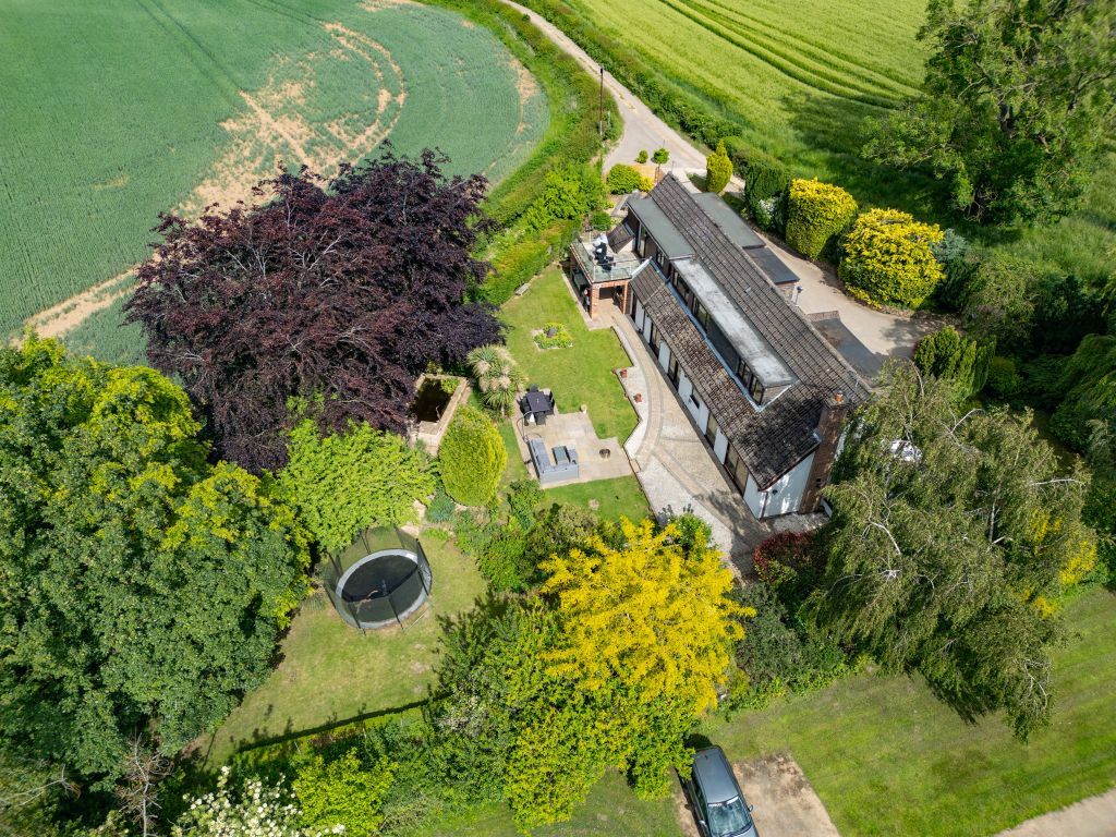 Property photo 1 of 31