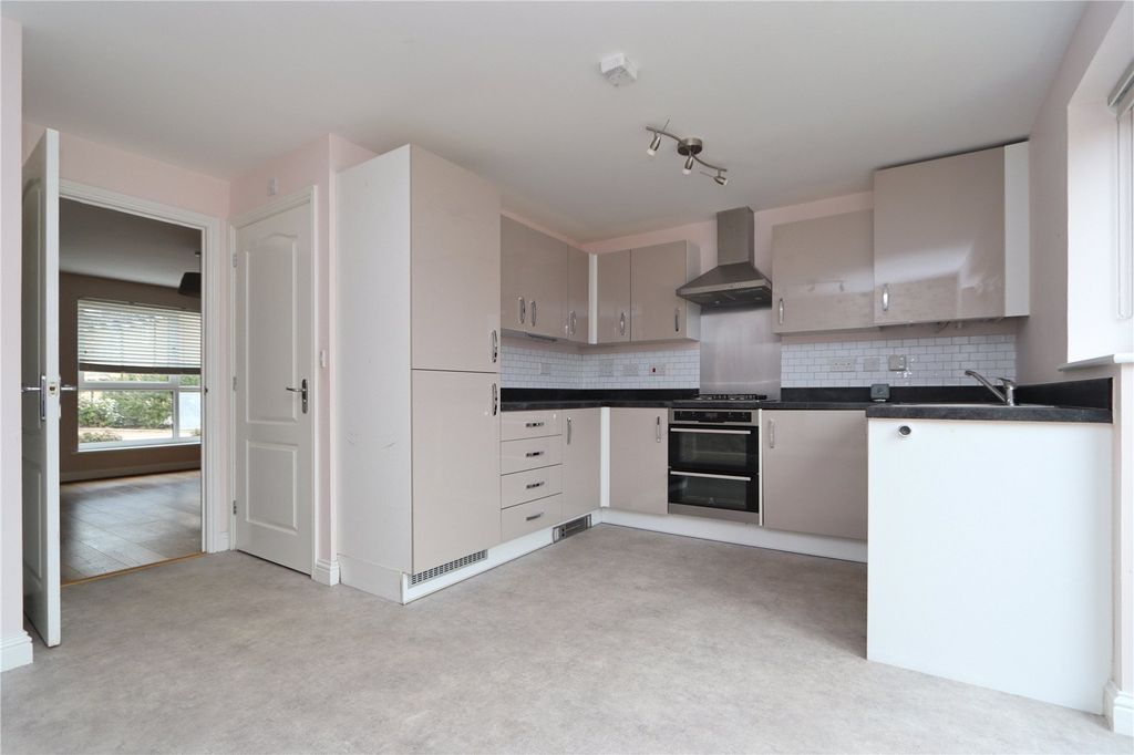 Property photo 3 of 18 Picture No. 13