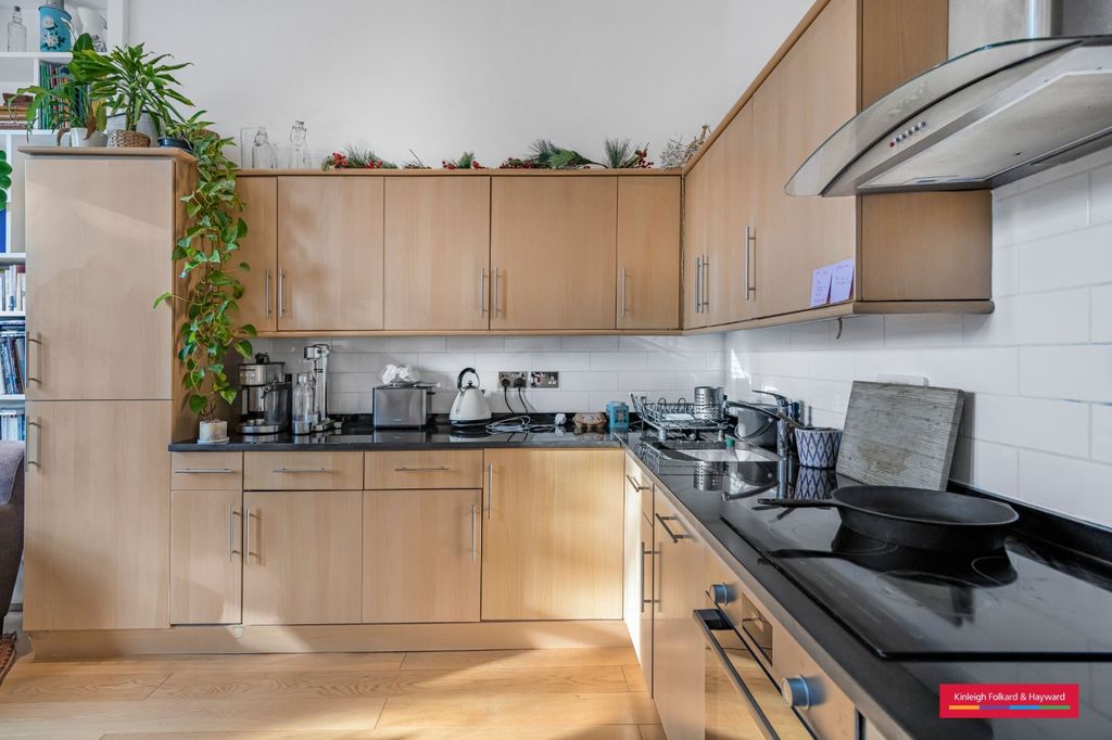 Property photo 3 of 10 Picture No. 04