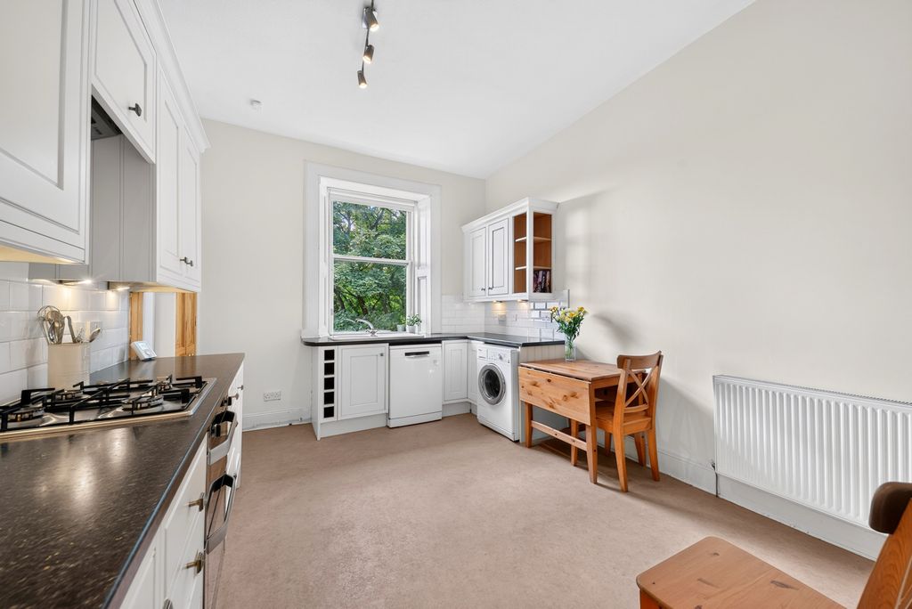 Property photo 3 of 45 Pbox-Img.Jpg