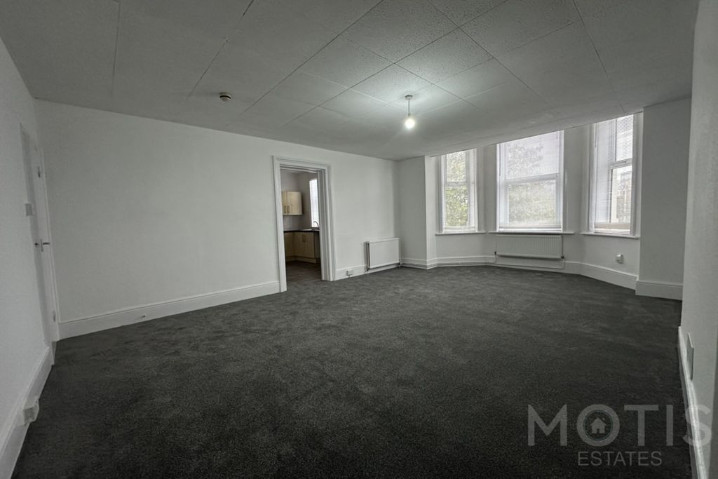 Property photo 2 of 12 Photo 10
