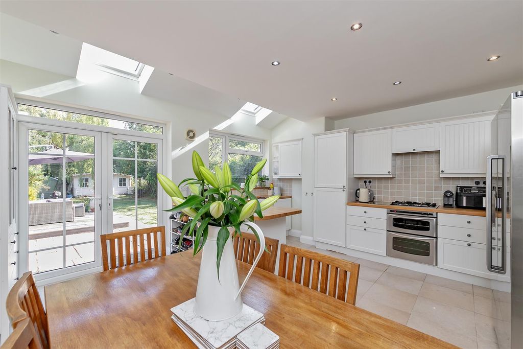 Property photo 3 of 19 16Seymourroad-34.Jpg