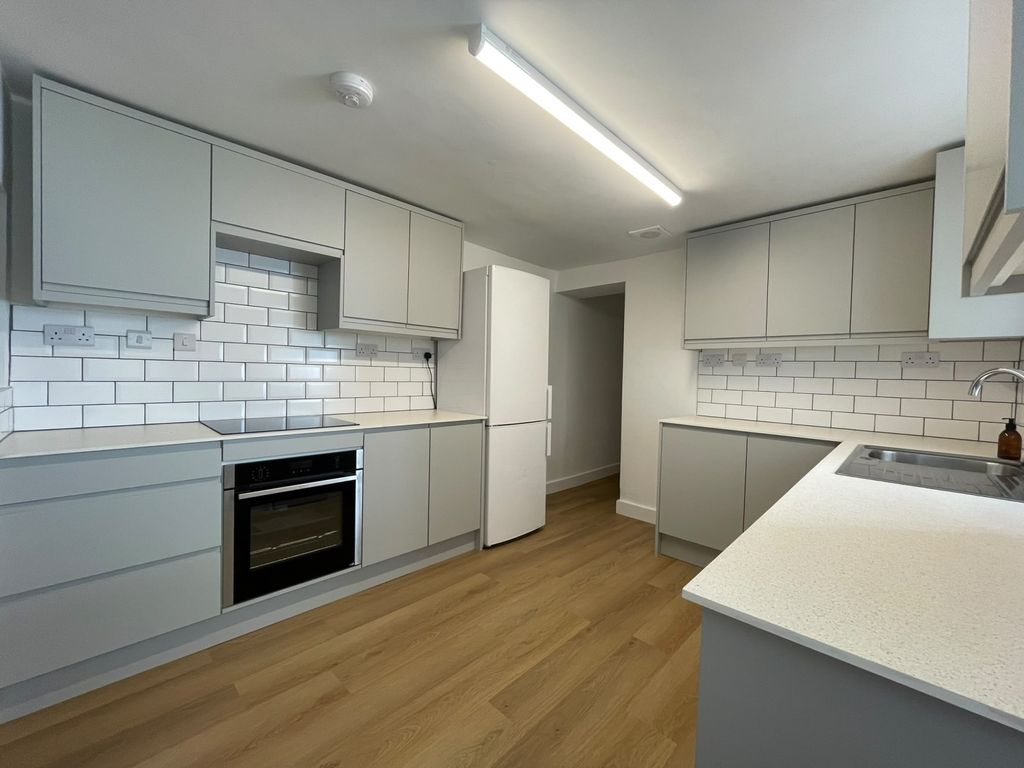 Property photo 2 of 12 23Bd343B-0640-4Df8-A844-De7B15c07008