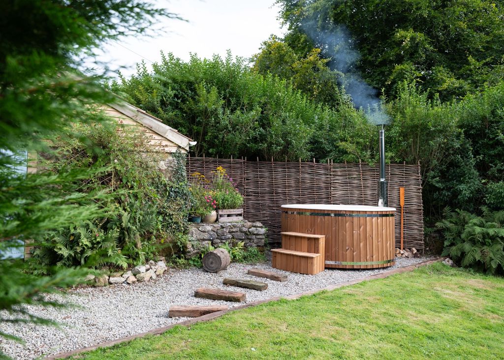 Property photo 3 of 17 Tps 01726 217 888 - 11