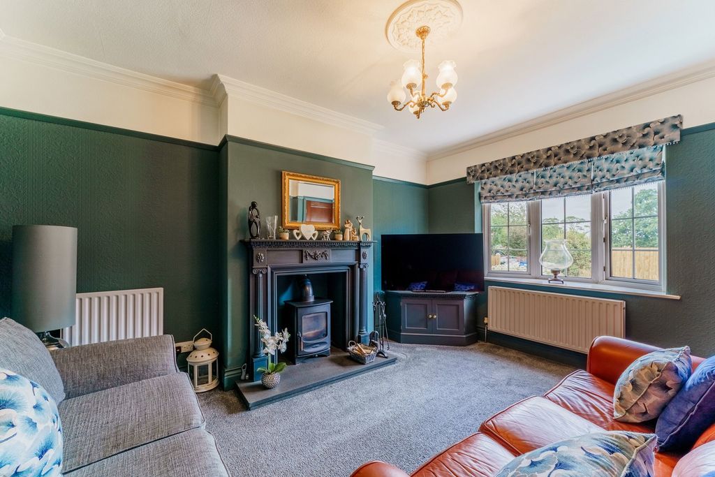 Property photo 3 of 39