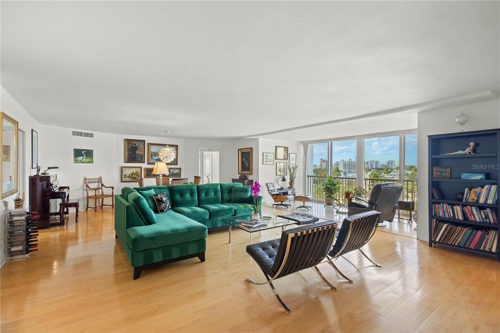 Property photo 3 of 19 <Alttext/>