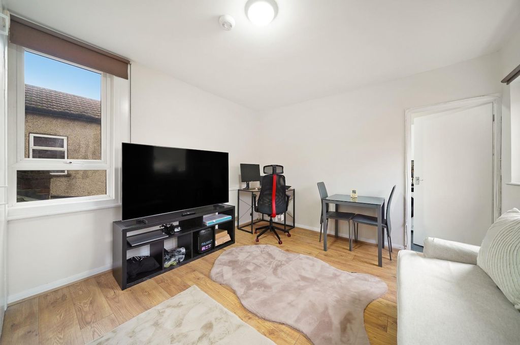 Property photo 1 of 15 1 (8).Jpg