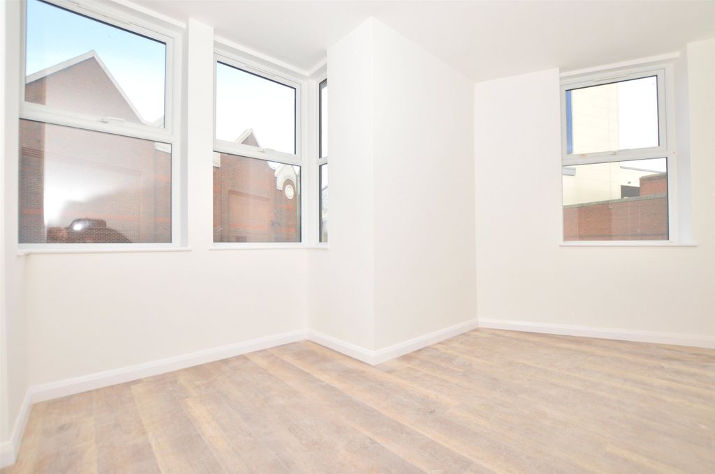 Property photo 2 of 14 Picture No. 05