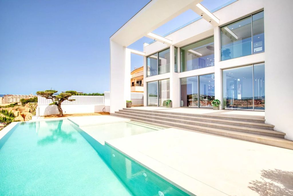 Property photo 1 of 17 Agency:  Mallorca Agent

Agent: Sebastian

Location:  El Toro

Type: Villa

Agency:  Mallorca Agent

Agent: Sebastian

Location:  El Toro

Type: Villa