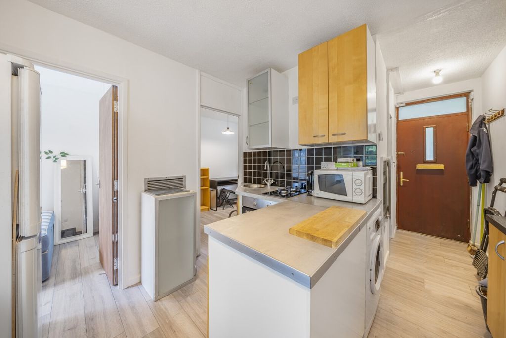 Property photo 3 of 17 1208965 (5)