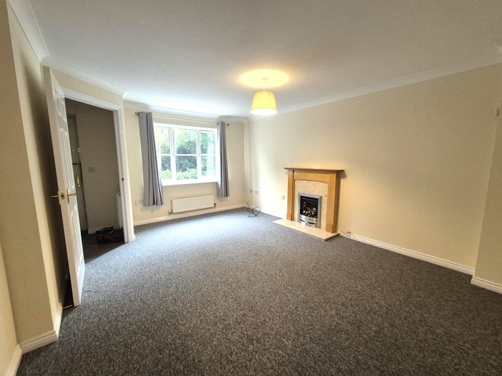 Property photo 3 of 16 1000011112