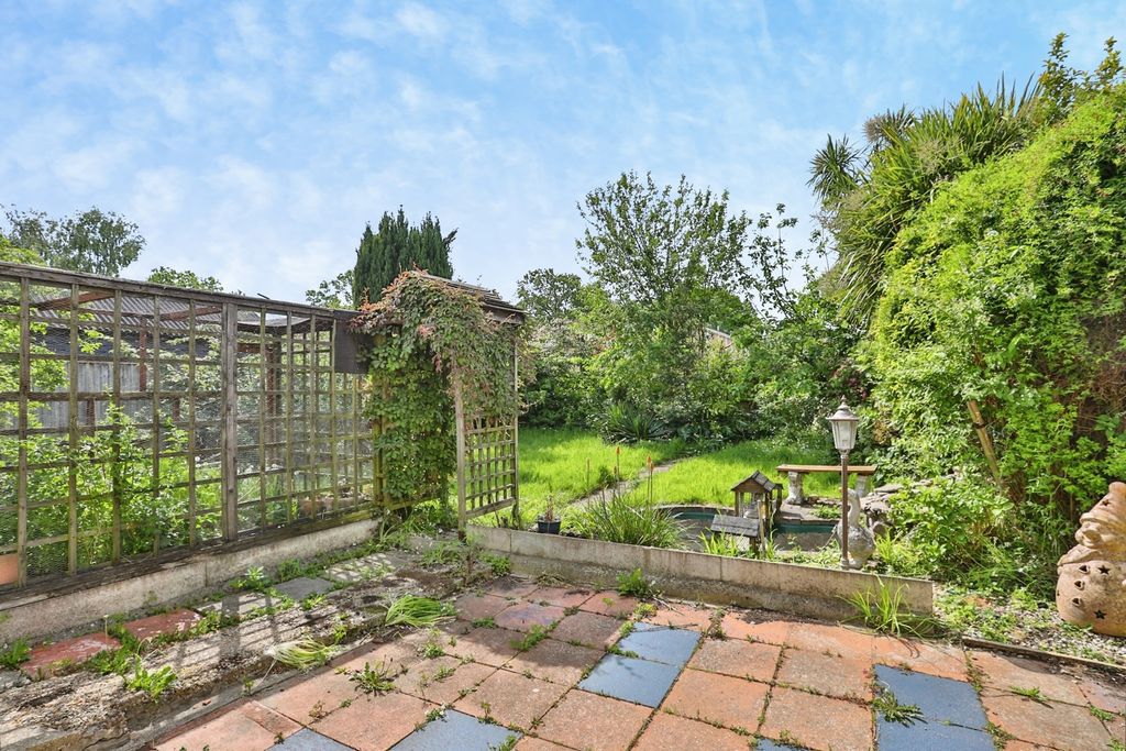 Property photo 2 of 20 Pbox-Img.Jpg