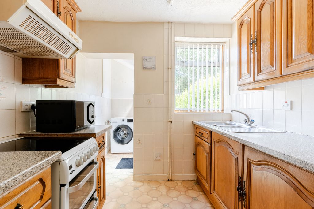 Property photo 3 of 18 3