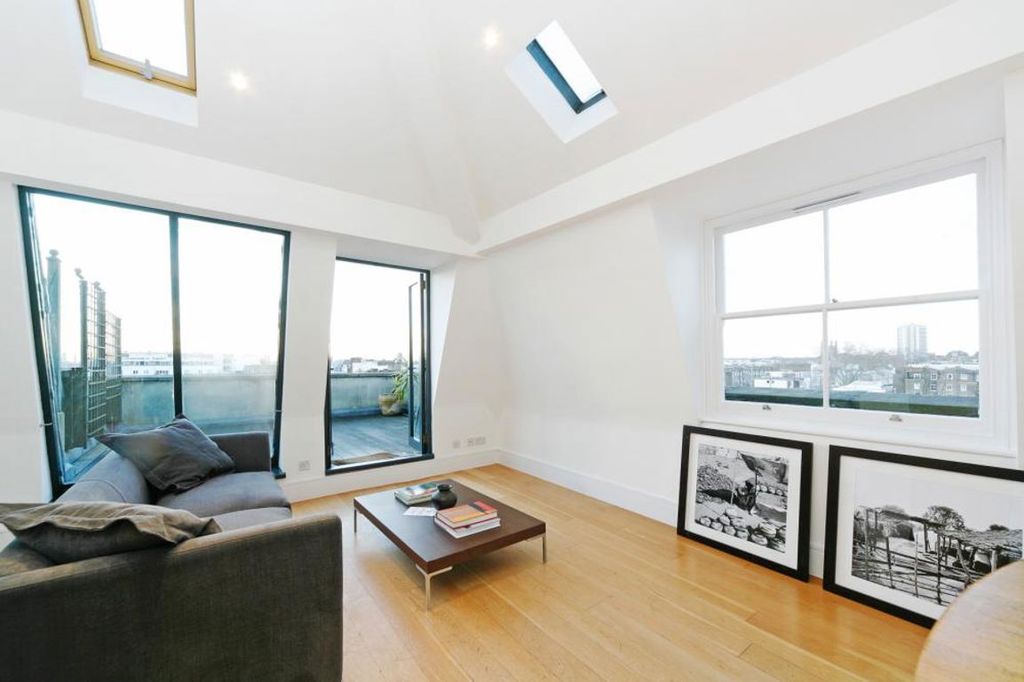 Property photo 1 of 5