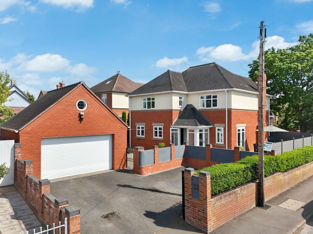 Property photo 1 of 40 4071242